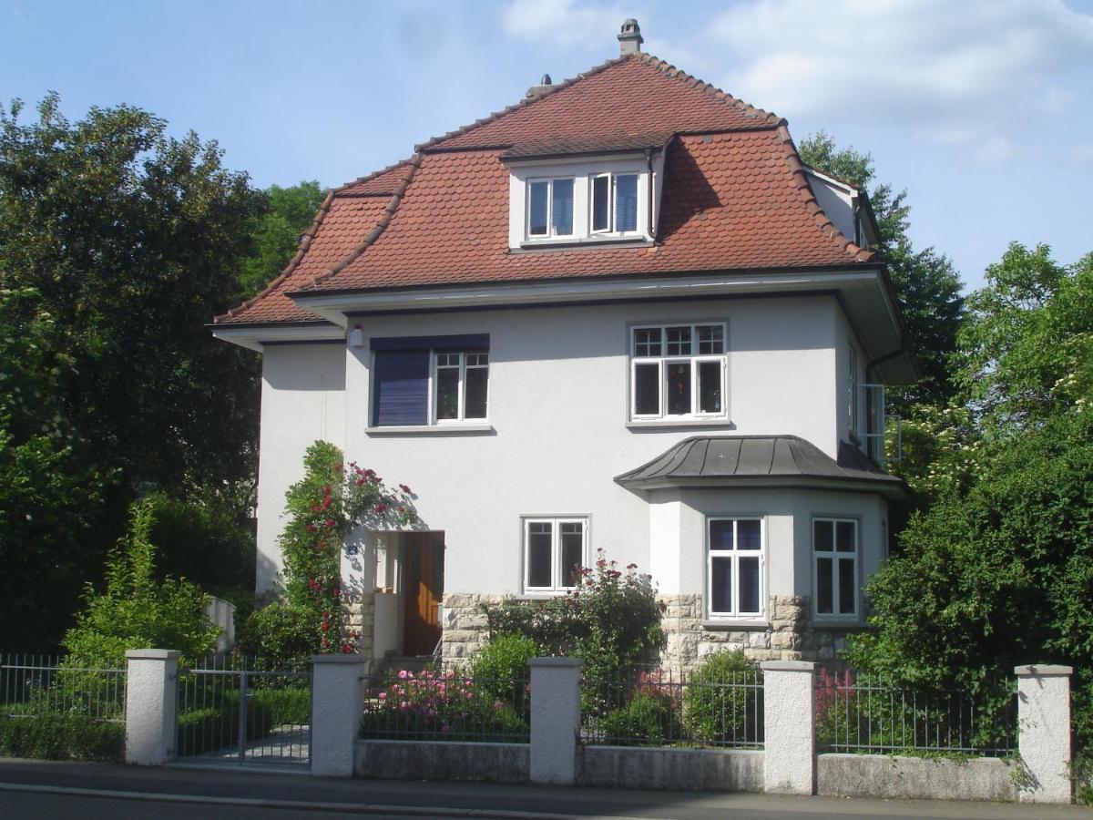Villa Am Rosenfelspark 로라흐 외부 사진