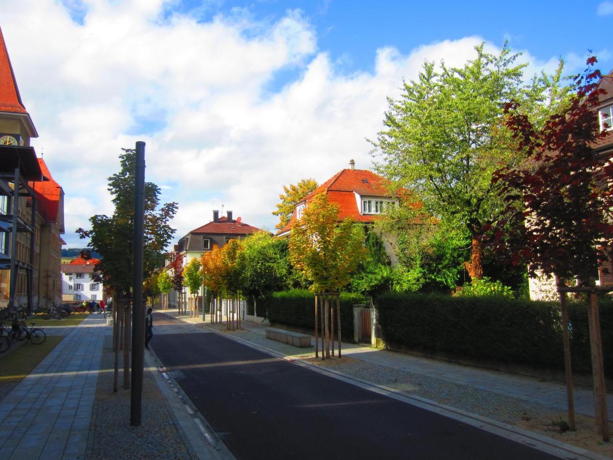 Villa Am Rosenfelspark 로라흐 외부 사진